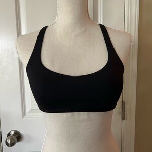 Lululemon free to be wild sports bra black size 4